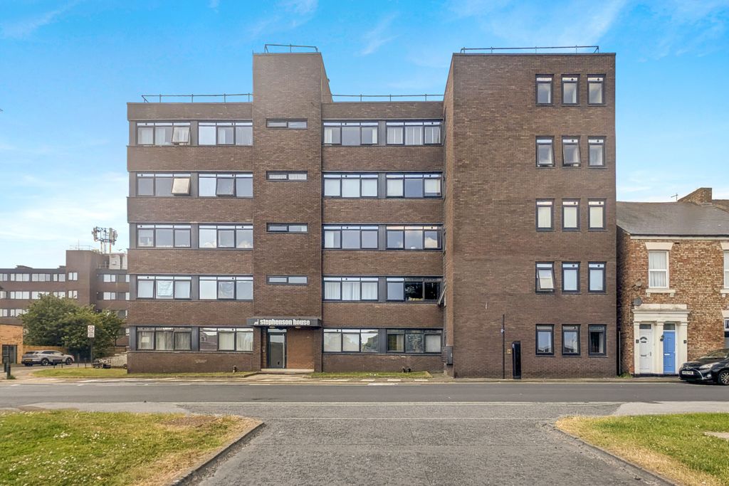 Property photo 1 of 13 2 Stephenson House, Stephenson Street, North Shields, Ne30 1Qa