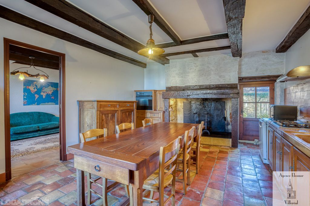 Property photo 3 of 23