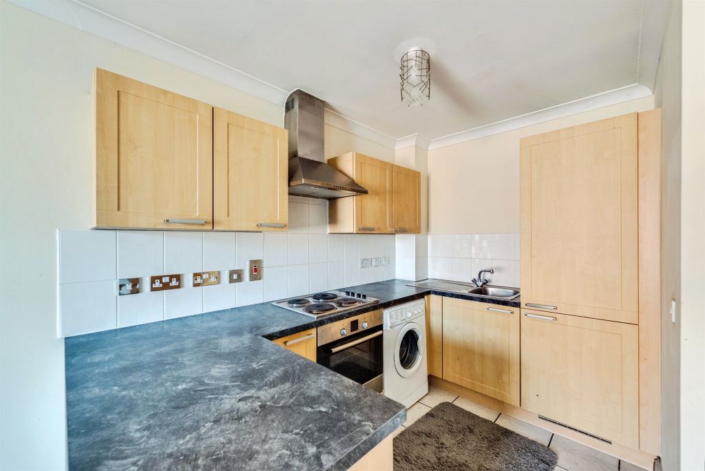 Property photo 2 of 9