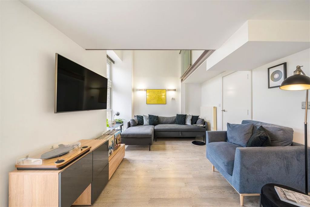 Property photo 3 of 9