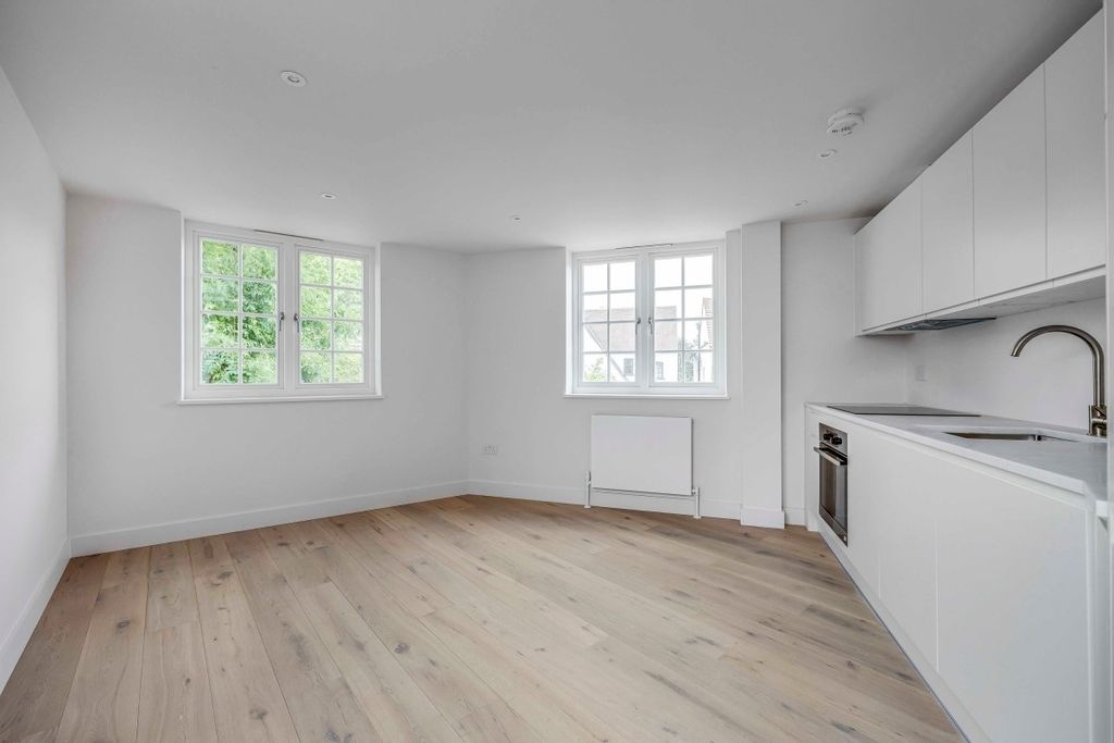 Property photo 1 of 7 3