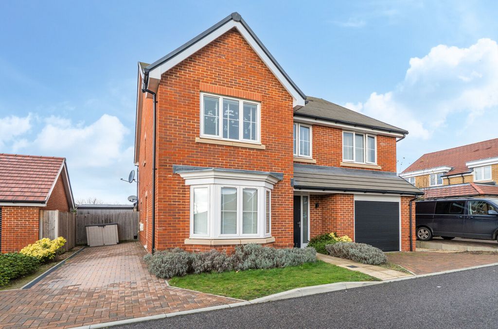 Property photo 1 of 21