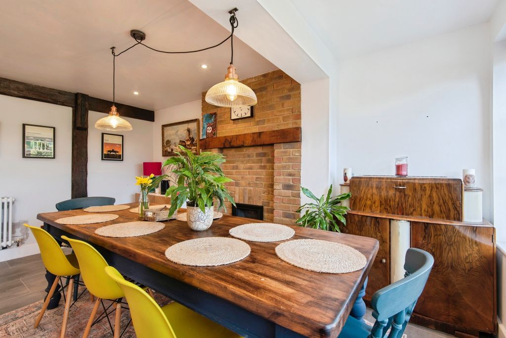 Property photo 3 of 20 Photo #3