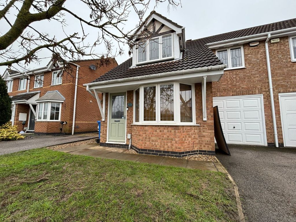 Property photo 1 of 8 External