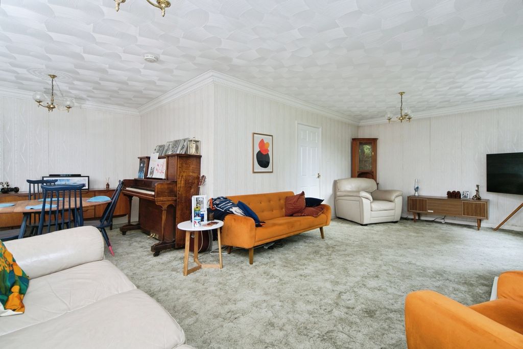 Property photo 2 of 17 Living Room
