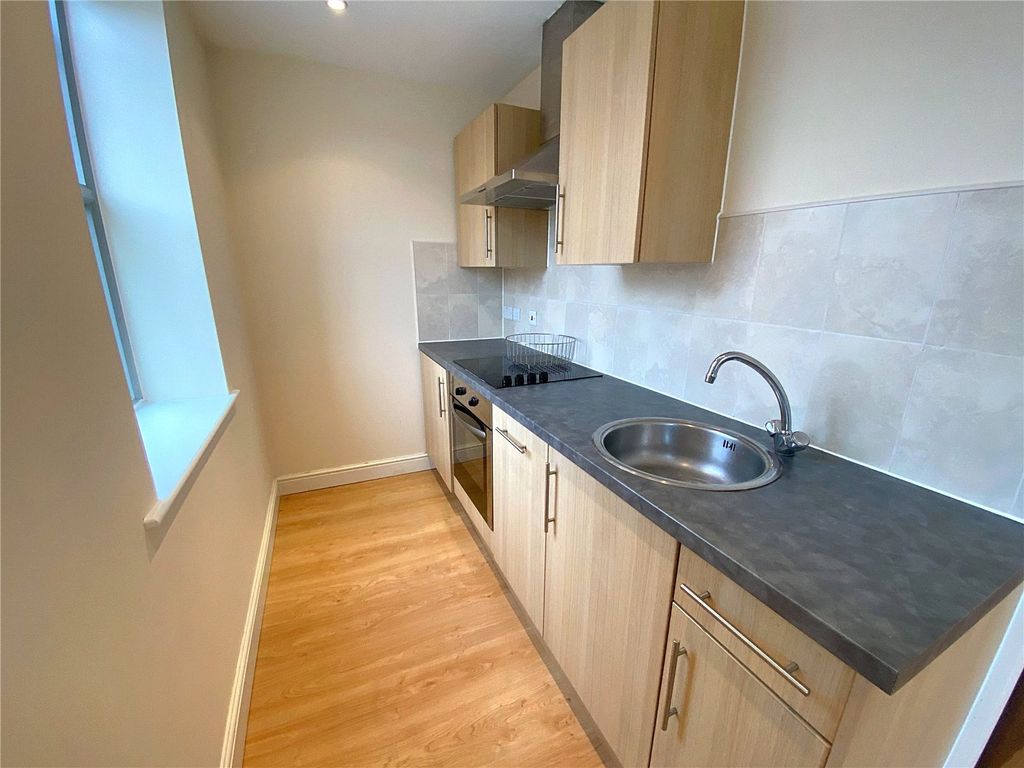 Property photo 3 of 6 Picture No. 09