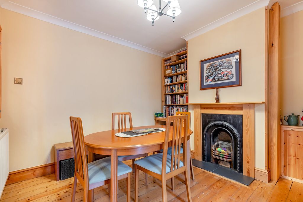 Property photo 2 of 19