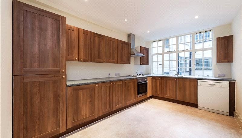 Property photo 1 of 4 Kitchen