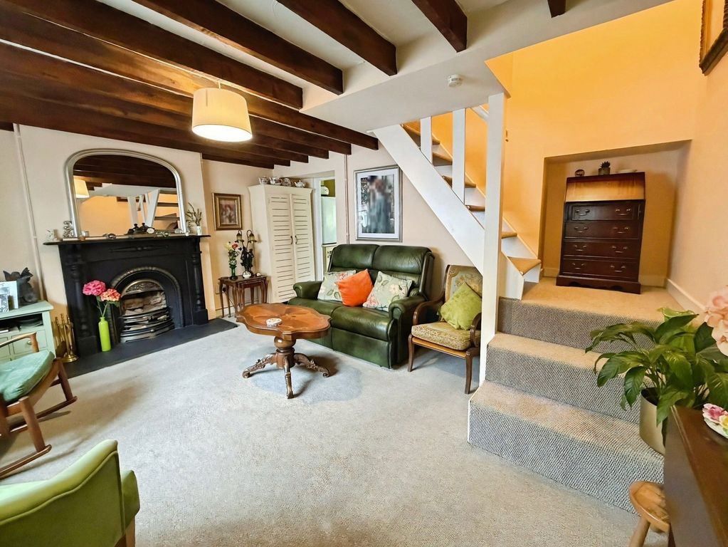 Property photo 3 of 23