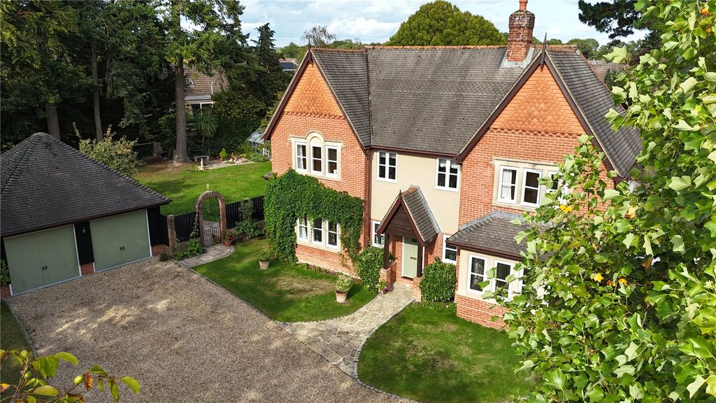 Property photo 2 of 32 Picture No. 04