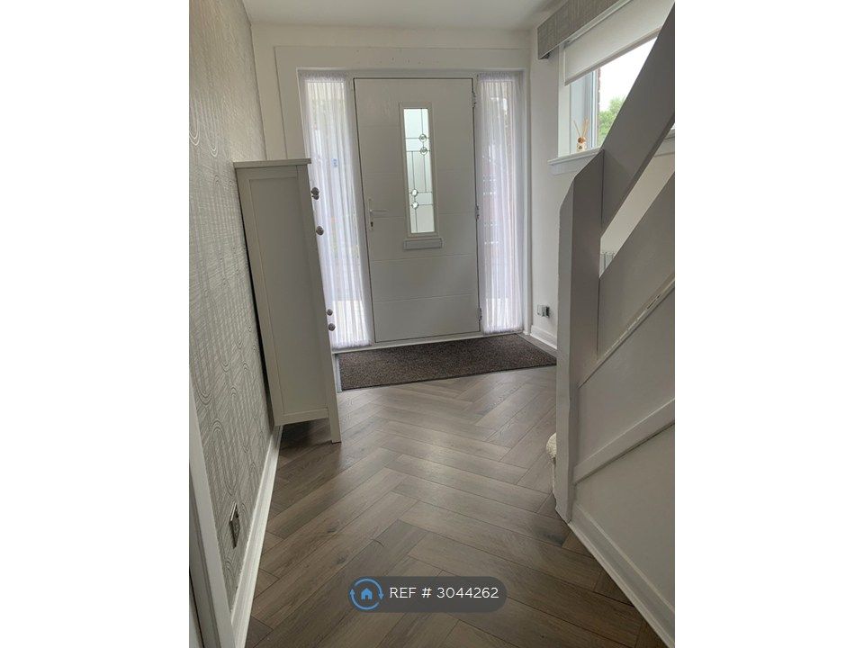 Property photo 3 of 34