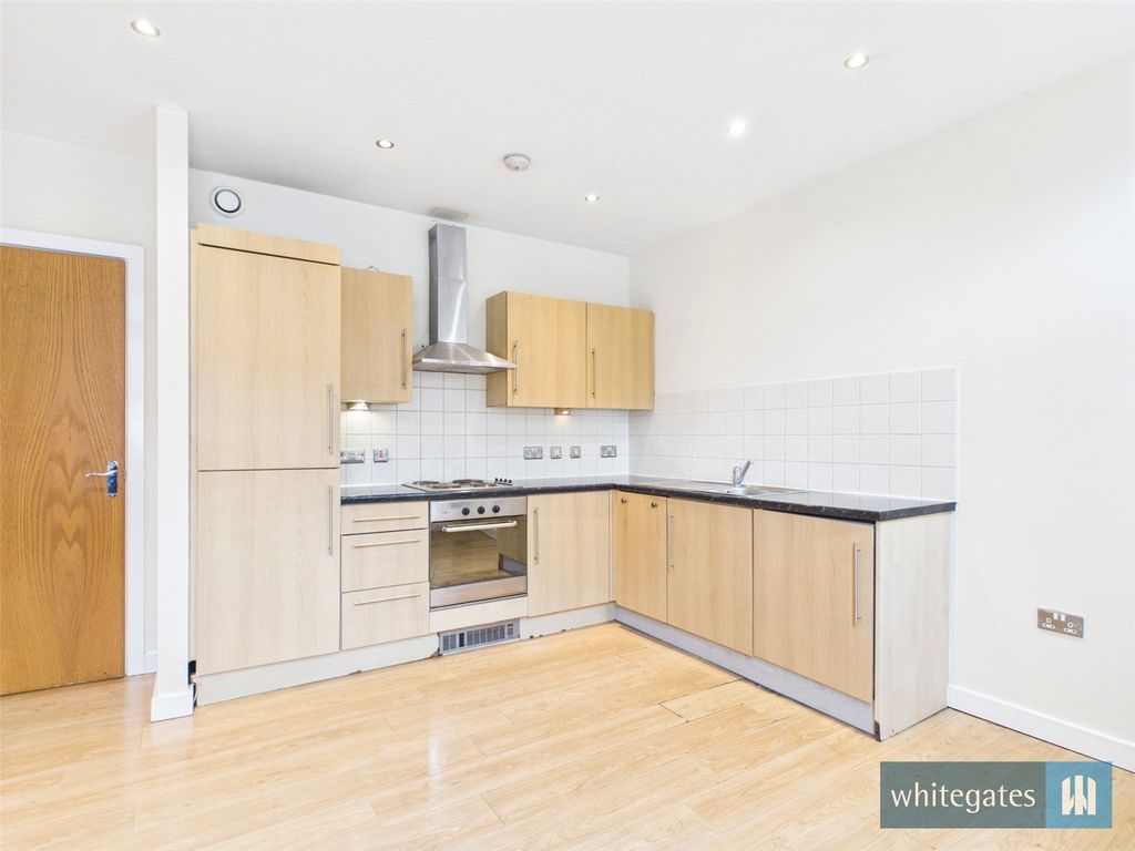 Property photo 3 of 7 Picture No. 25