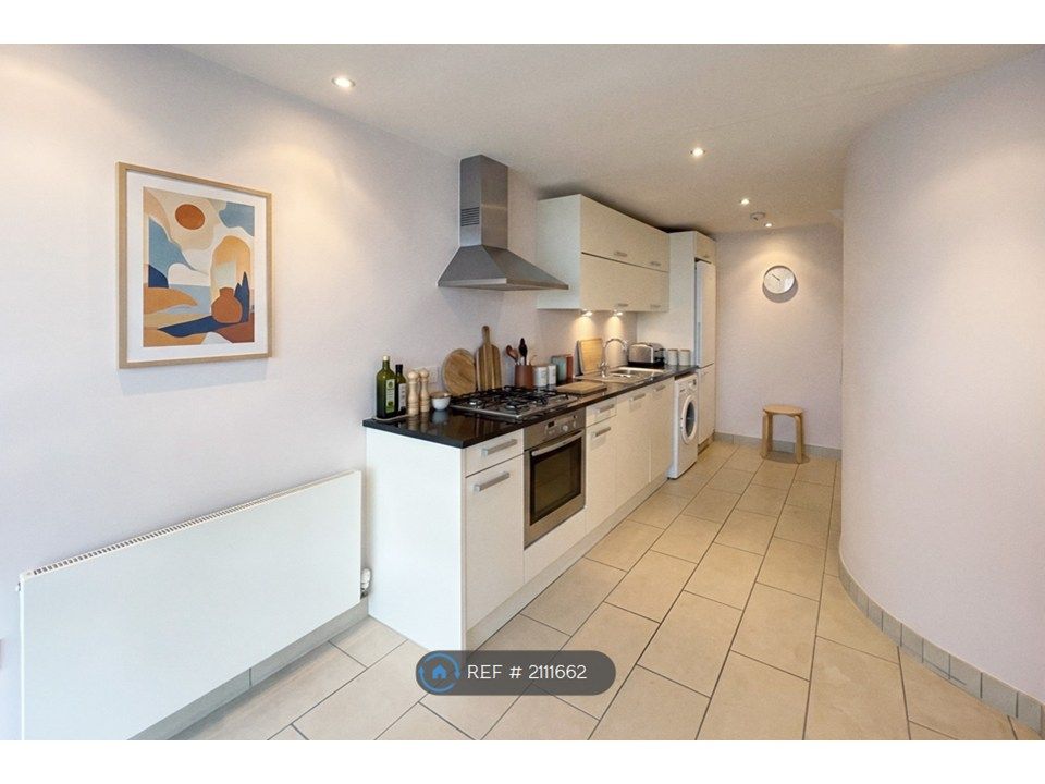 Property photo 3 of 12 Kitchen (B)