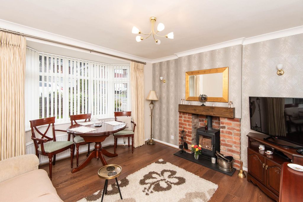Property photo 3 of 23