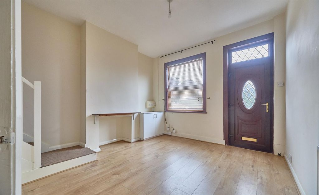 Property photo 2 of 10 Dining Room To Front