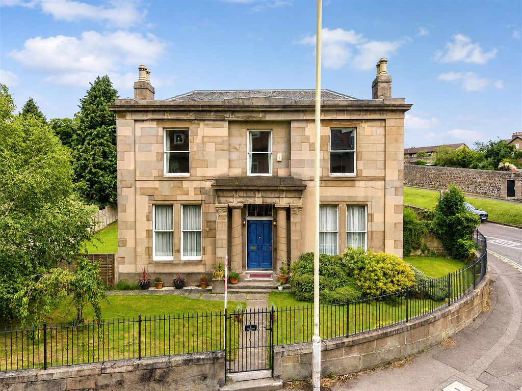 Property photo 3 of 42 1 Dudhope Terrace Dundee-3.Jpg