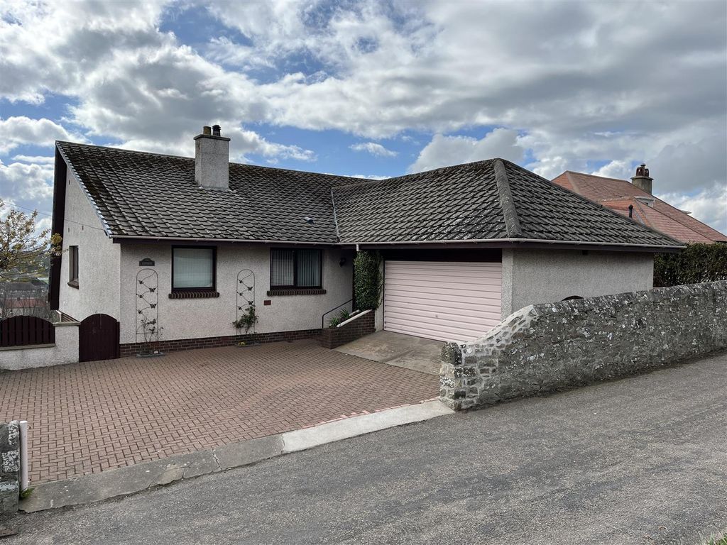 Property photo 1 of 35 Levack, Quarry Road, Lossiemouth