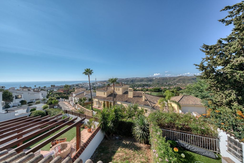 Property photo 2 of 26