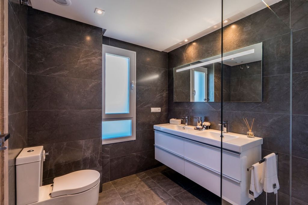 Property photo 2 of 6 <Alttext/>
