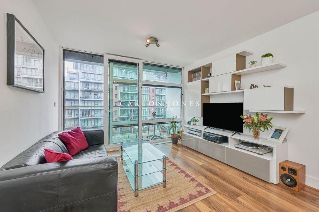 Property photo 3 of 21 Picture No. 15