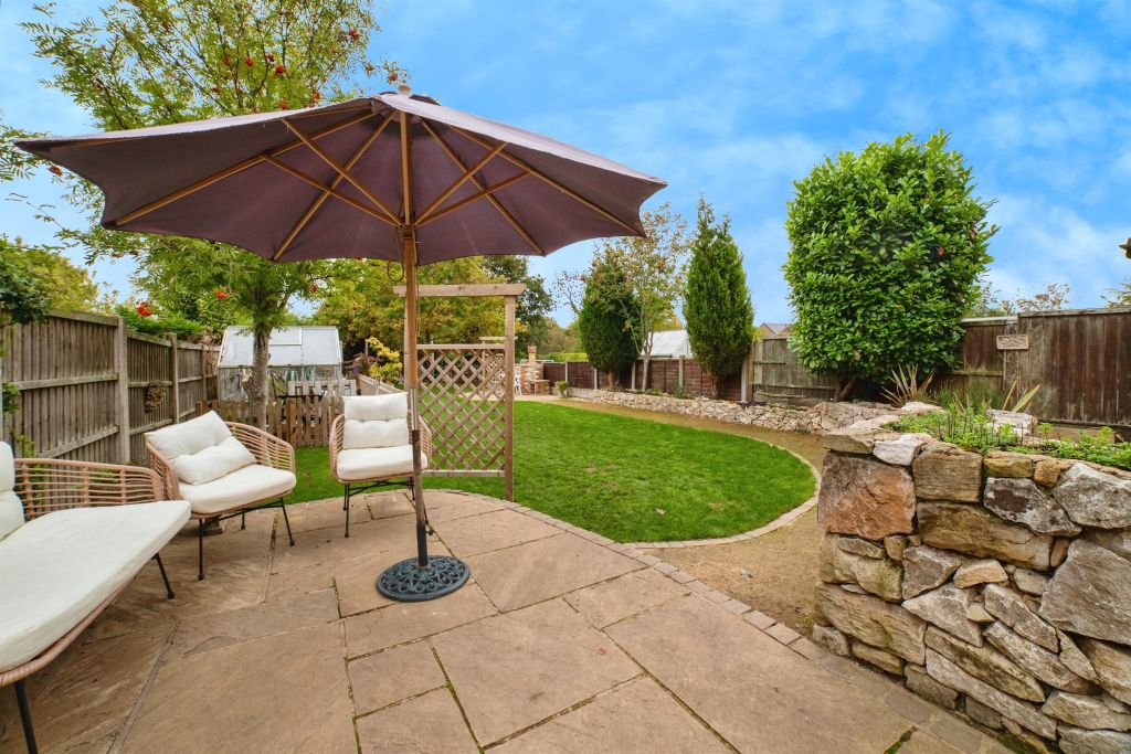 Property photo 3 of 17