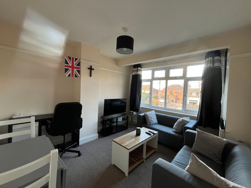 Property photo 2 of 6 Photo 1