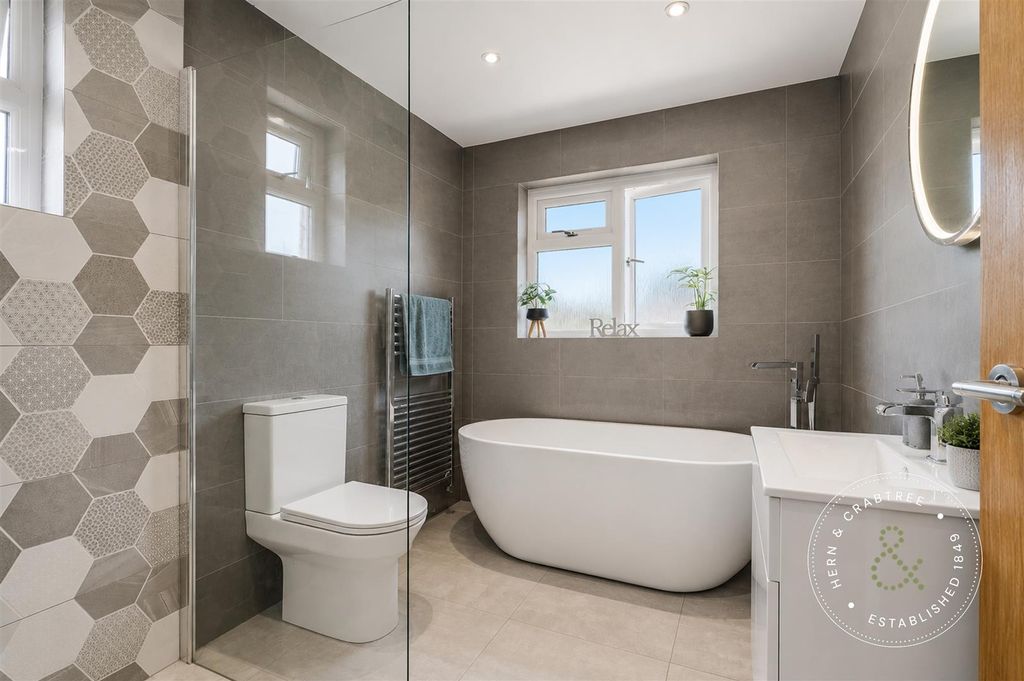 Property photo 3 of 33 Hern Crabtree-3-2.Jpg