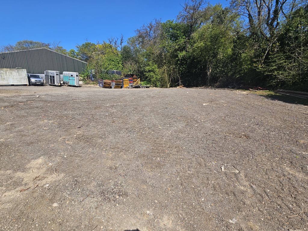 Property photo 2 of 4