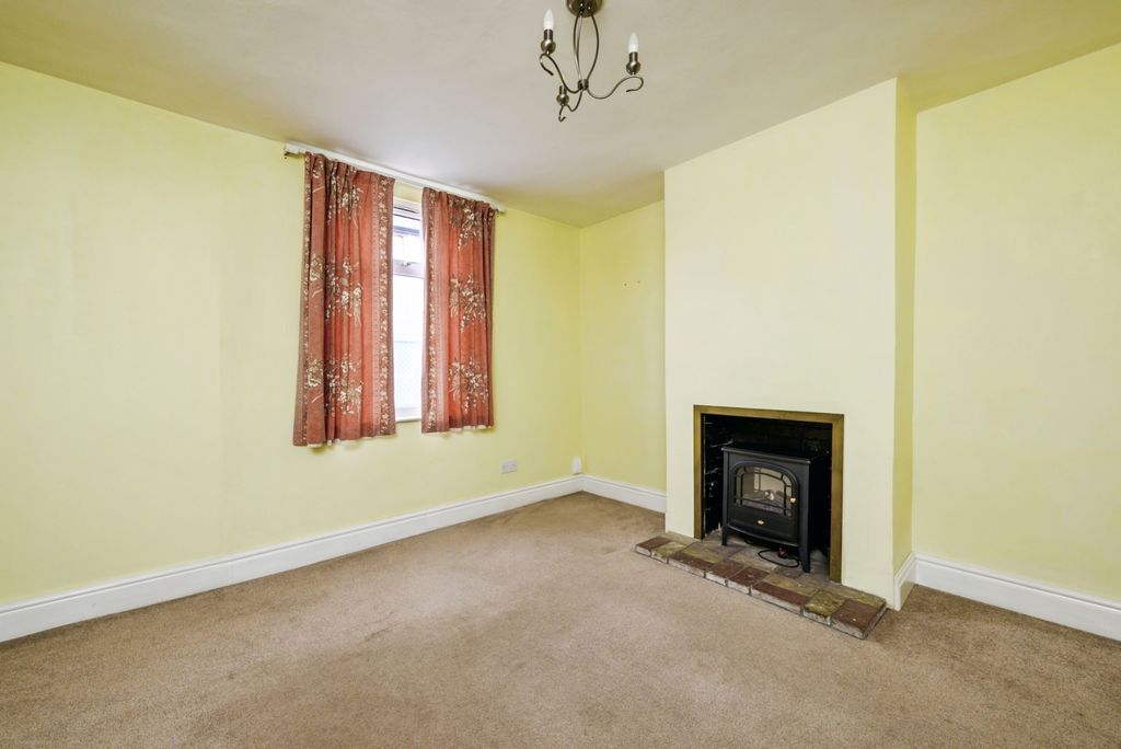 Property photo 2 of 12 Pbox-Img.Jpg