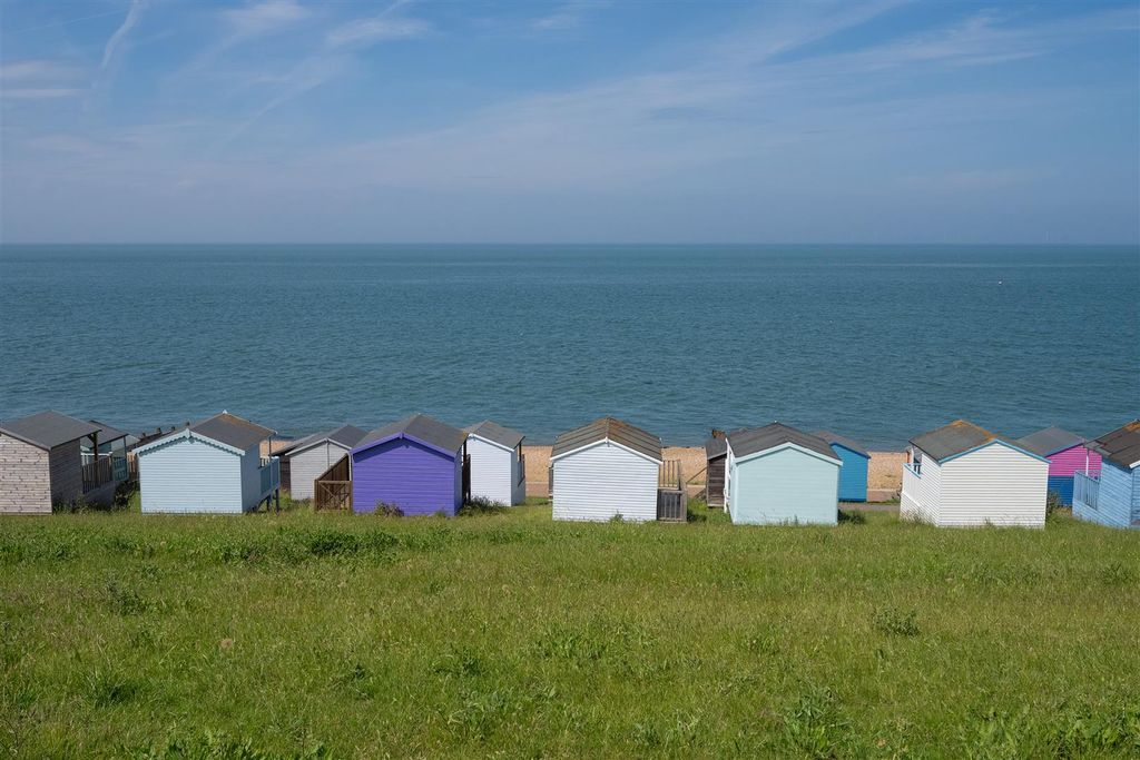 Property photo 3 of 13 Tankerton East, Tankerton, Whitstable