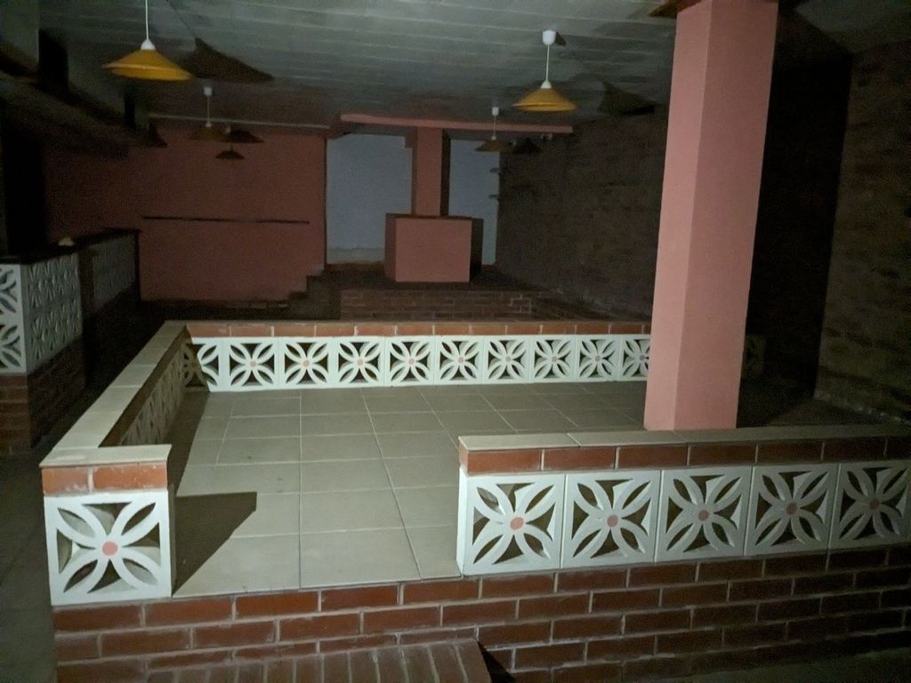 Property photo 3 of 4
