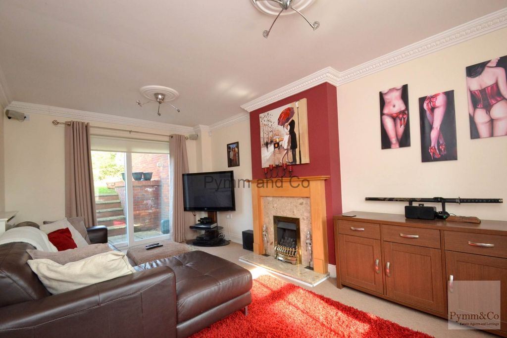 Property photo 3 of 15