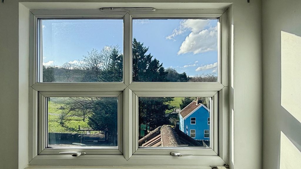 Property photo 3 of 14 Window View