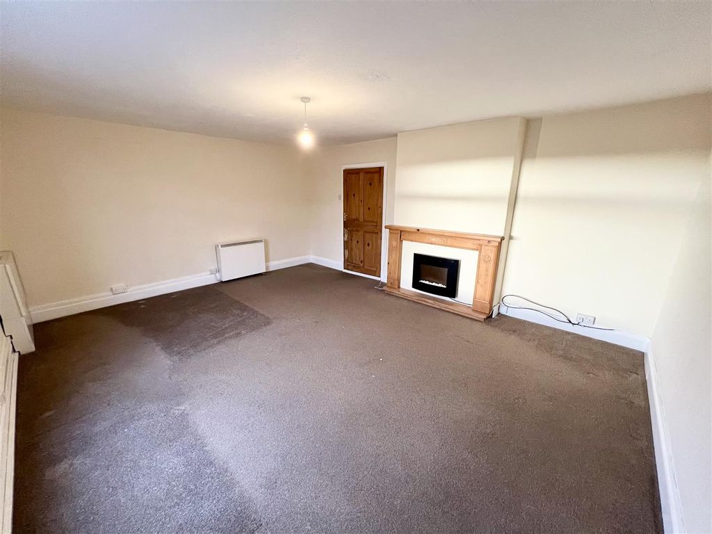 Property photo 3 of 14 A3CD798B-A53F-4084-Ad2C-7Fe5C68Ab0F3.Jpeg