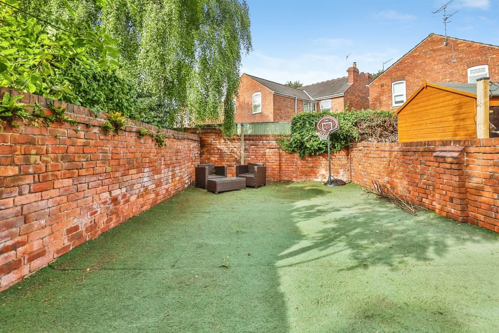 Property photo 3 of 18