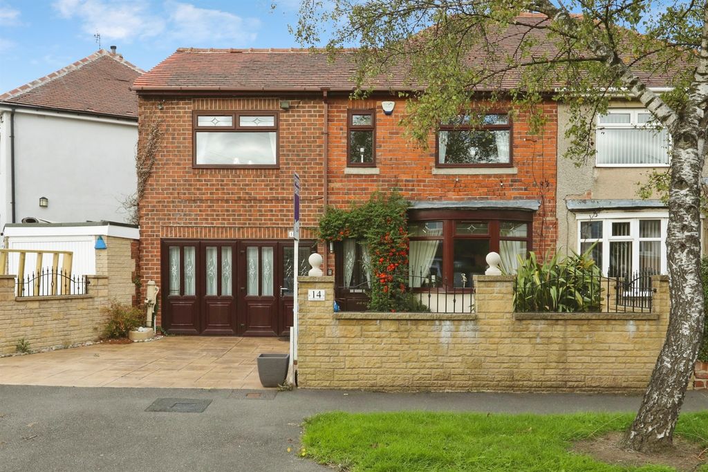 Property photo 1 of 15