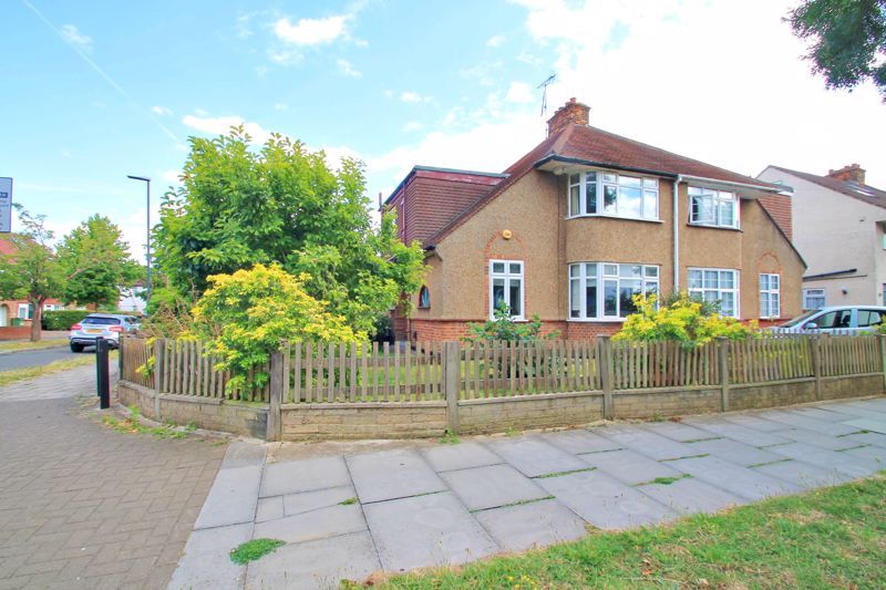 Property photo 1 of 23 Photo 11