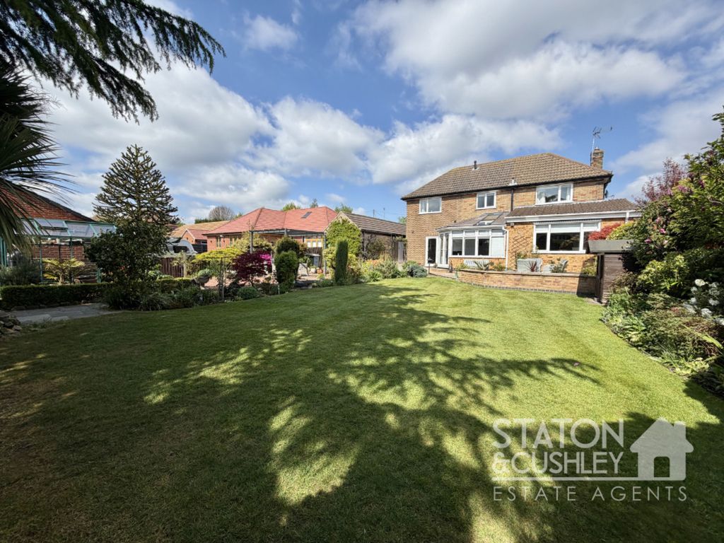 Property photo 2 of 36