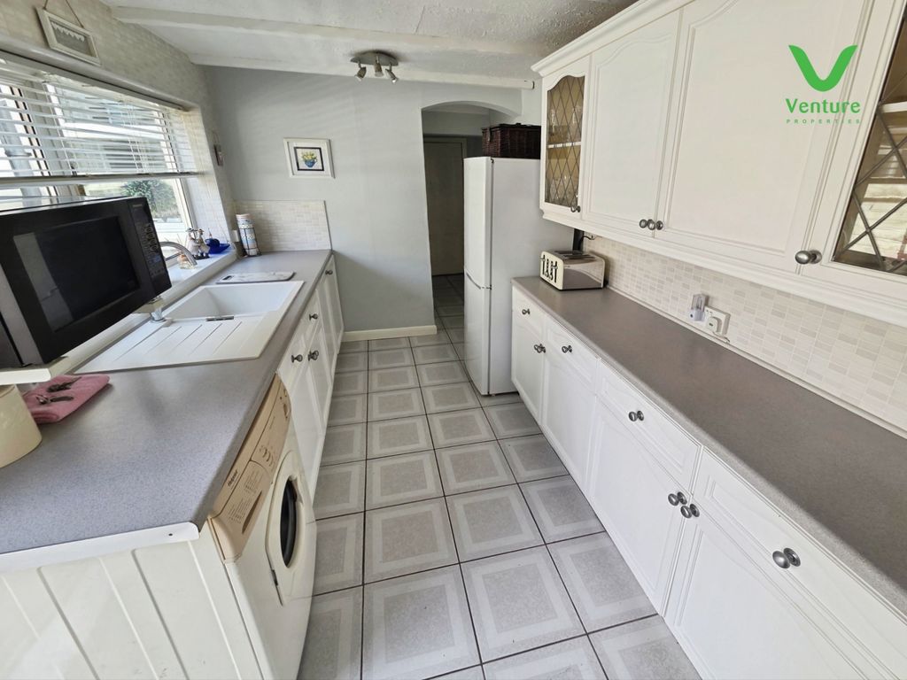Property photo 2 of 18 Pbox-Img.Jpg