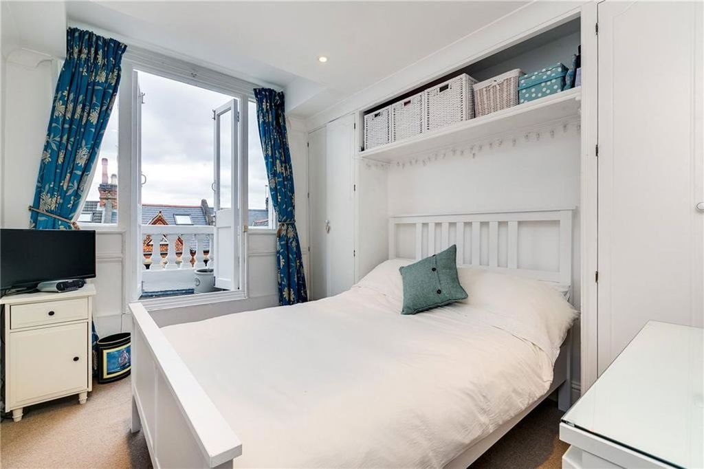 Property photo 3 of 4