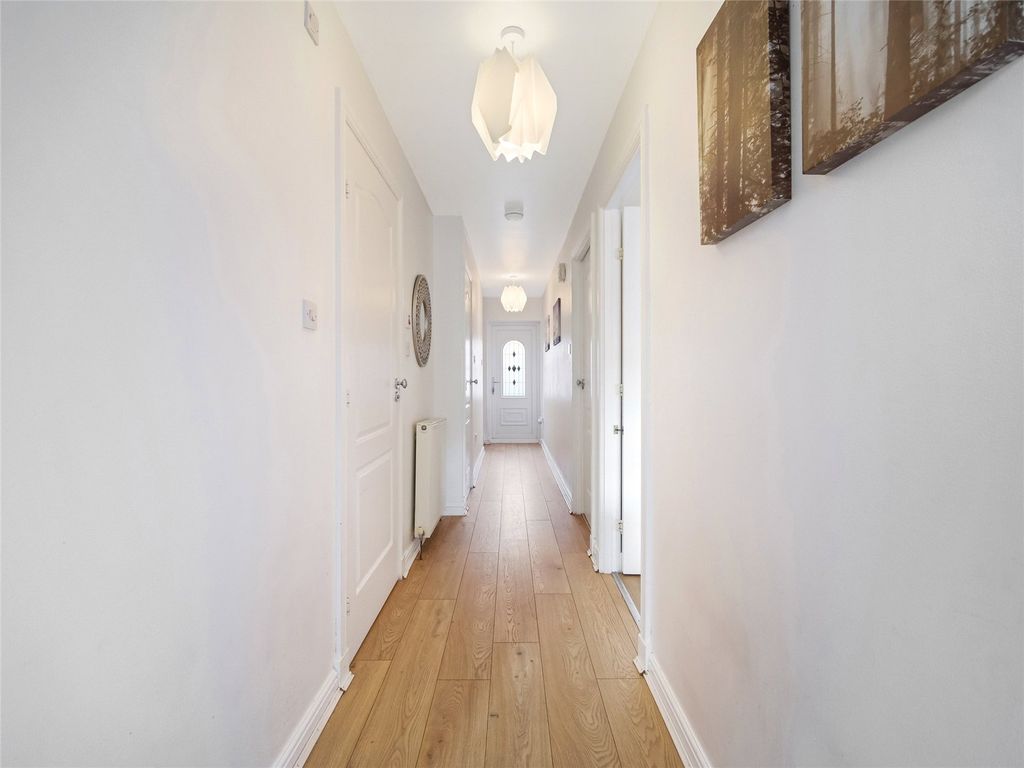 Property photo 3 of 21 Picture 3