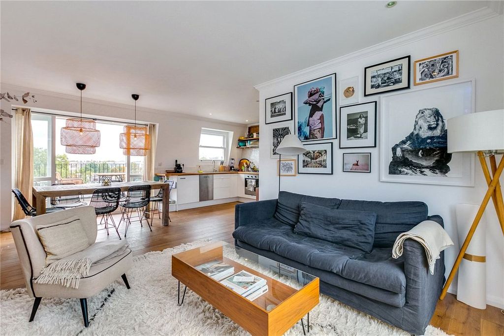 Property photo 2 of 6