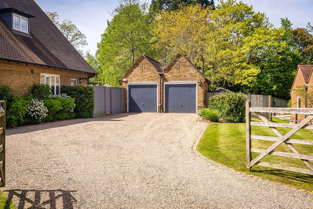 Additional image 39 of 5 bed detached house for saleThe Hydons, Salt Lane, Hydestile, Godalming GU8