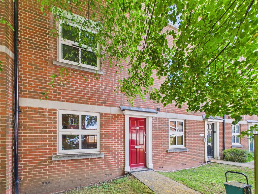 Property photo 1 of 13 External