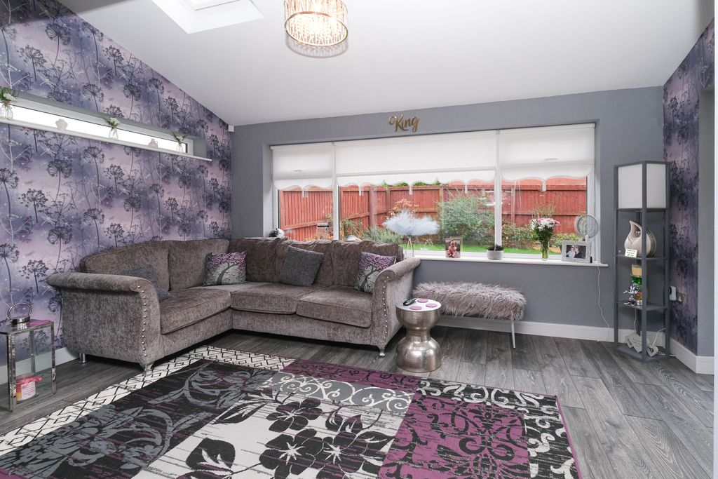 Property photo 2 of 12 Image 1