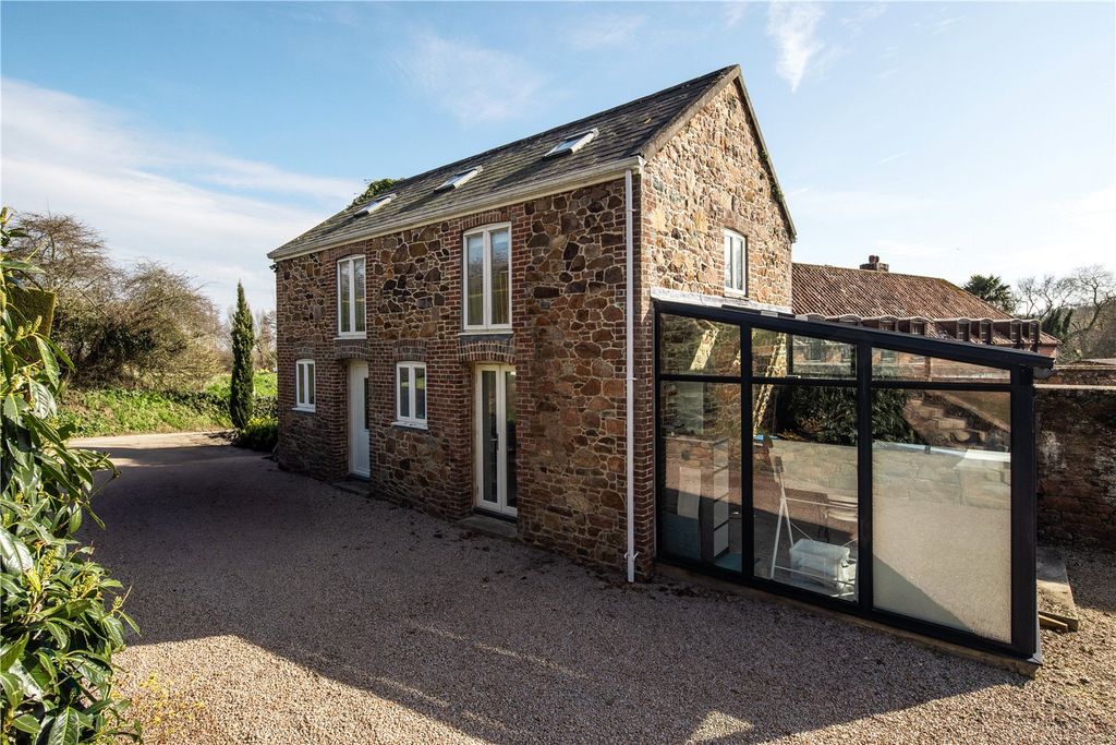 Additional image 14 of 6 bed detached house for saleLe Petit Catillon, Grouville, Jersey JE3