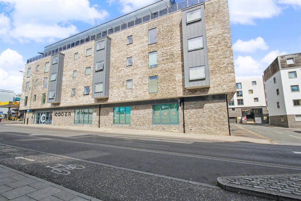 Property photo 1 of 17 5Zaqtcgxku-2Fycm8T9Bea.Jpg