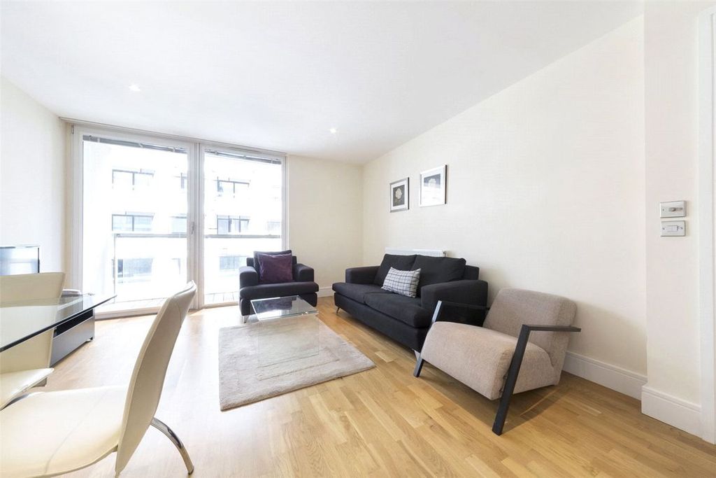 Property photo 2 of 9