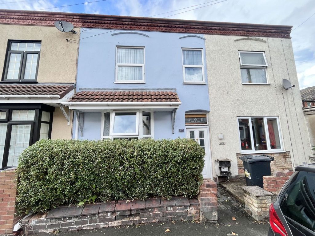 Property photo 1 of 12