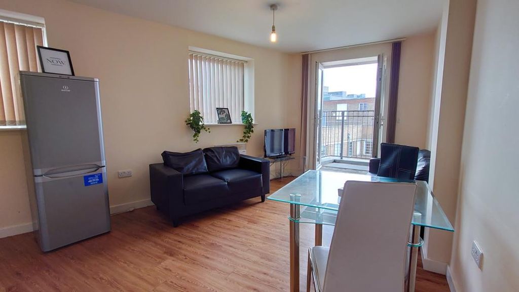 Property photo 3 of 12
